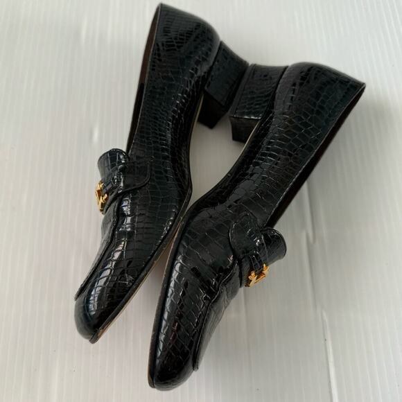 Etienne Aigner Valentine leather embossed loafer with gold colored hardware sz 8 - Picture 6 of 11